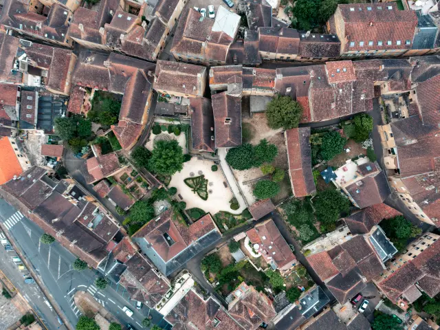 Vue aérienne de Gourdon