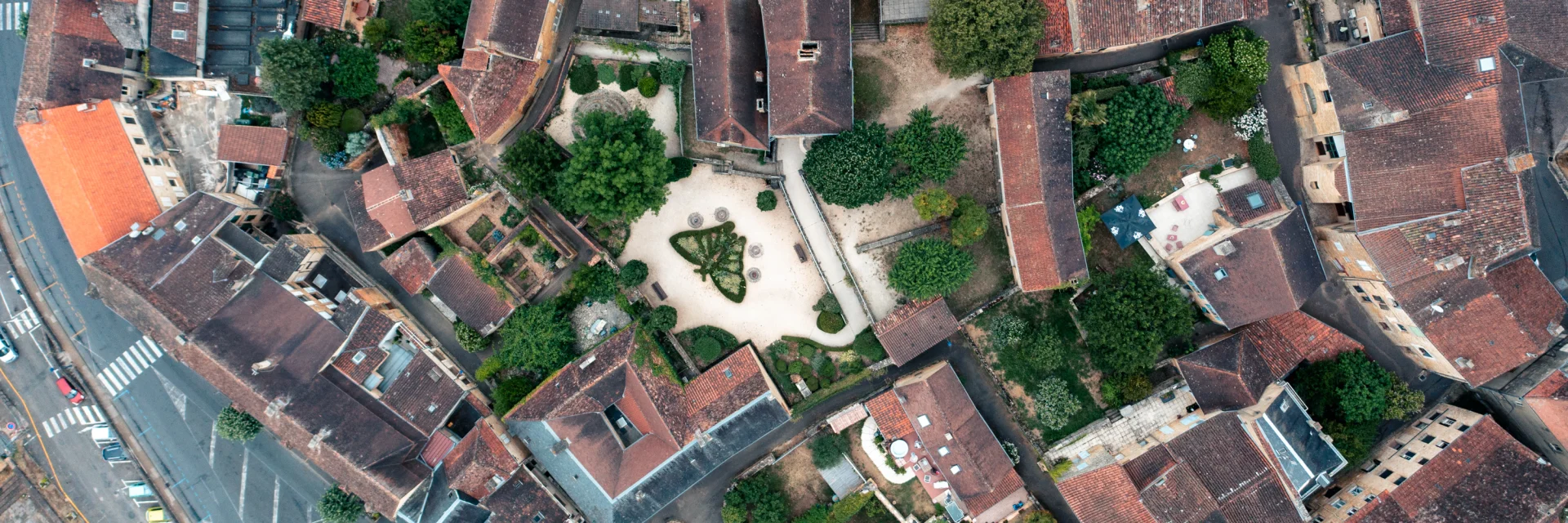 Vue aérienne de Gourdon