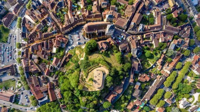 Vue aérienne de Gourdon