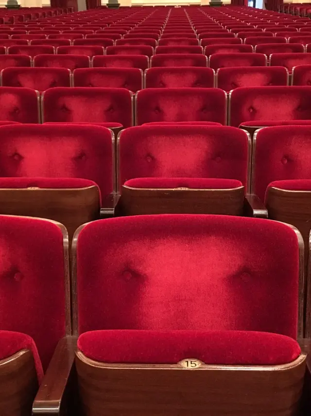 theater-1234481_1280