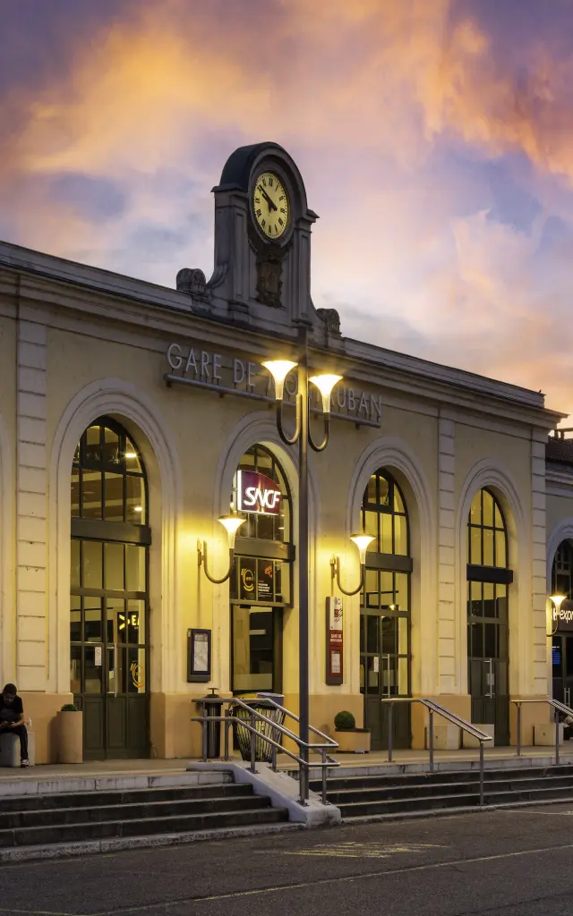 Europa, Francia, Occitanie, Midi-Pyrénées, Tarn-et-Garonne, Montauban, Villebourbon, // Europa, Francia, Occitanie, Midi-Pyrénées, Tarn-et-Garonne, Montauban, Villebourbon,