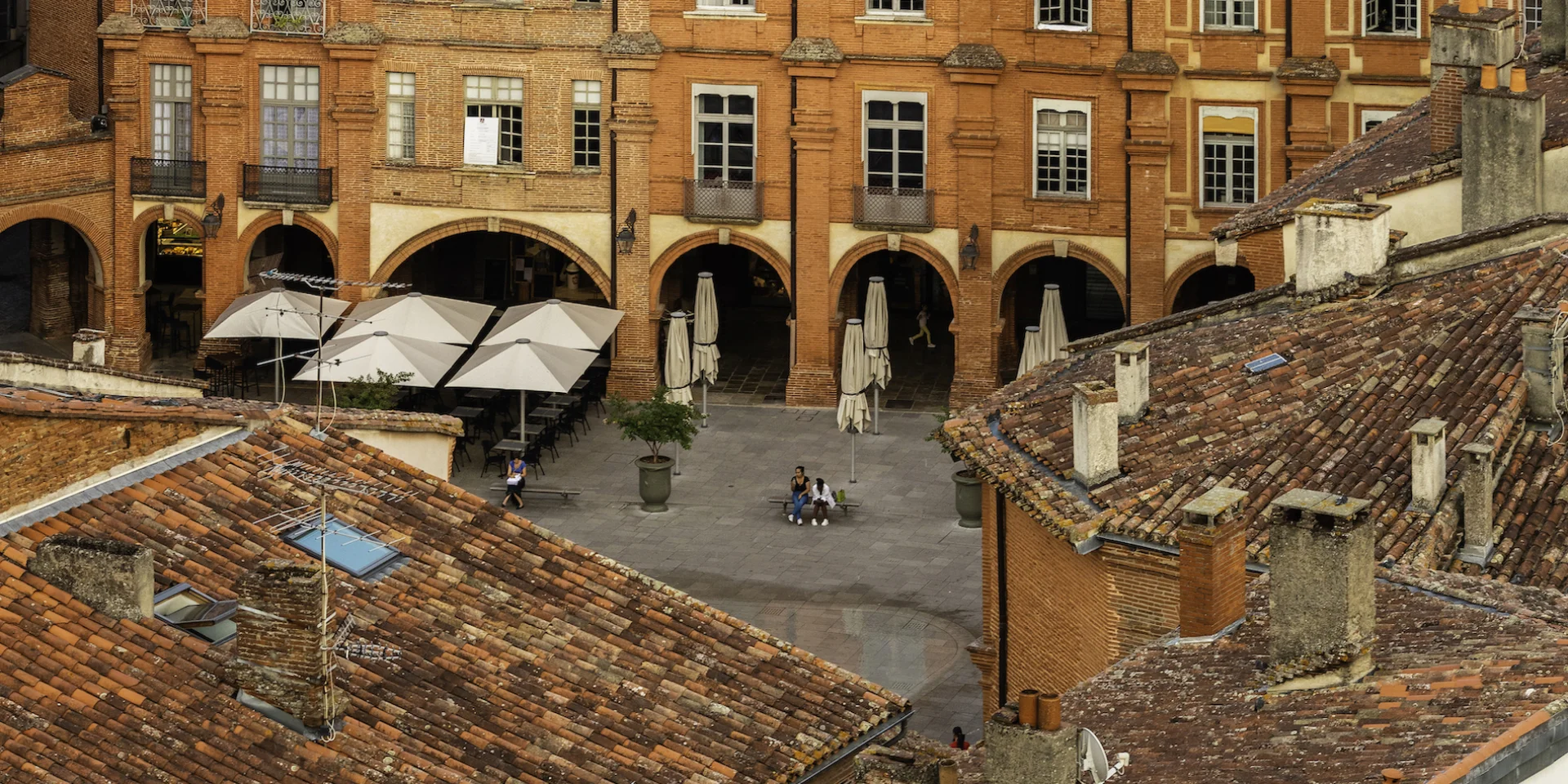 Europe, France, Occitanie, Midi-Pyrénées, Tarn-et-Garonne, Montauban, place Nationale, // Europe, France, Occitanie, Midi-Pyrenees, Tarn-et-Garonne, Montauban, Nationale Place,