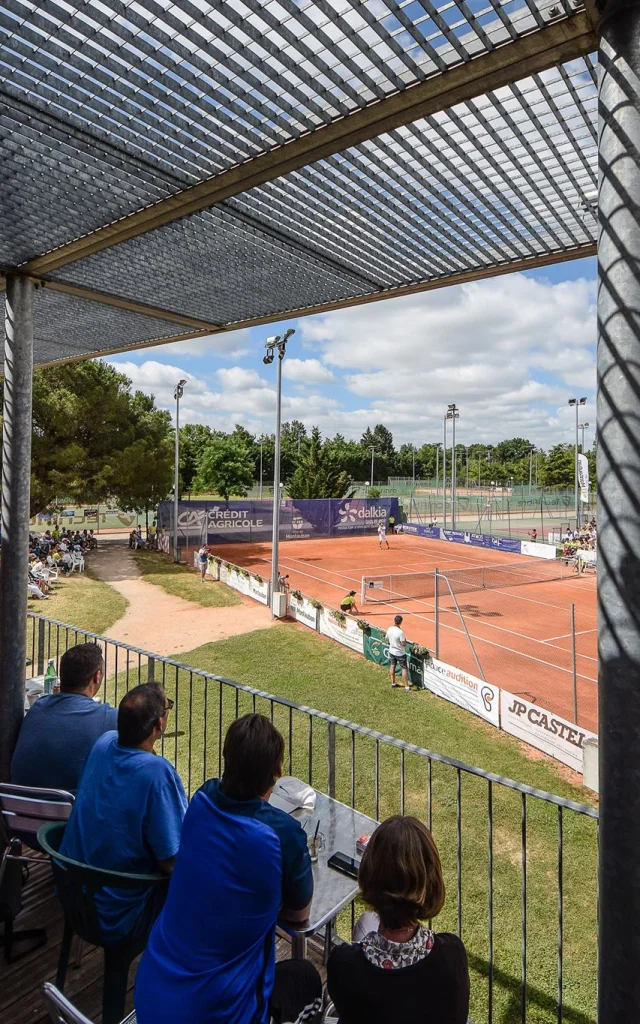 Tenis