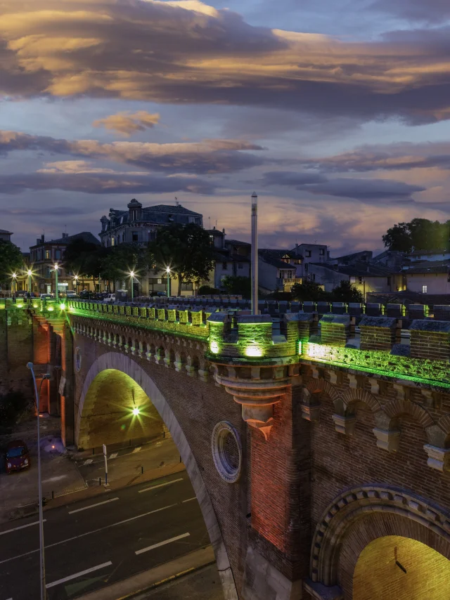 Europe, France, Occitanie, Midi-Pyrénées, Tarn-et-Garonne, Montauban, pont des Consuls, // Europe, France, Occitanie, Midi-Pyrenees, Tarn-et-Garonne, Montauban, Consuls bridge,