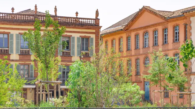 Lieux Emblematiques Et Details Ete 37