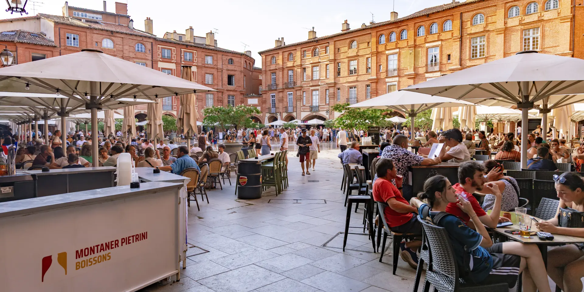 Iconic Locations and Details: Summer 2