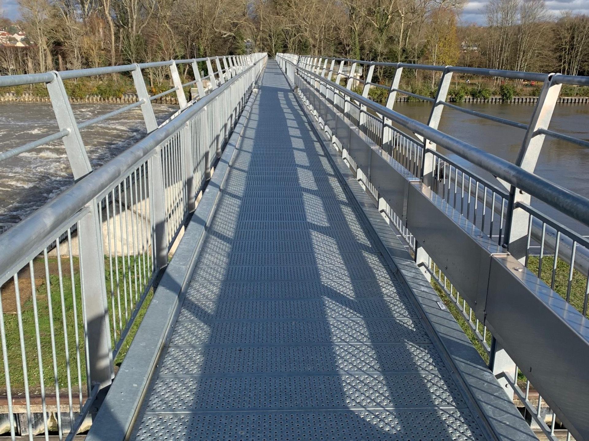 Surplombez la Seine depuis les écluses, deux étonnants ouvrages d’art