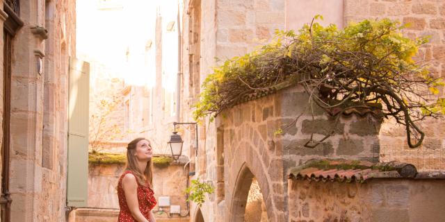 Contemplando las viejas piedras de Figeac