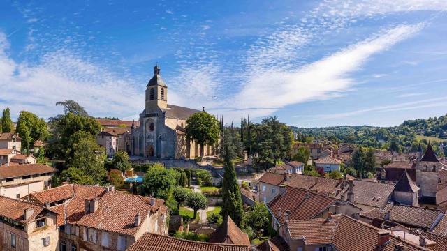 Blue sky over Figeac
