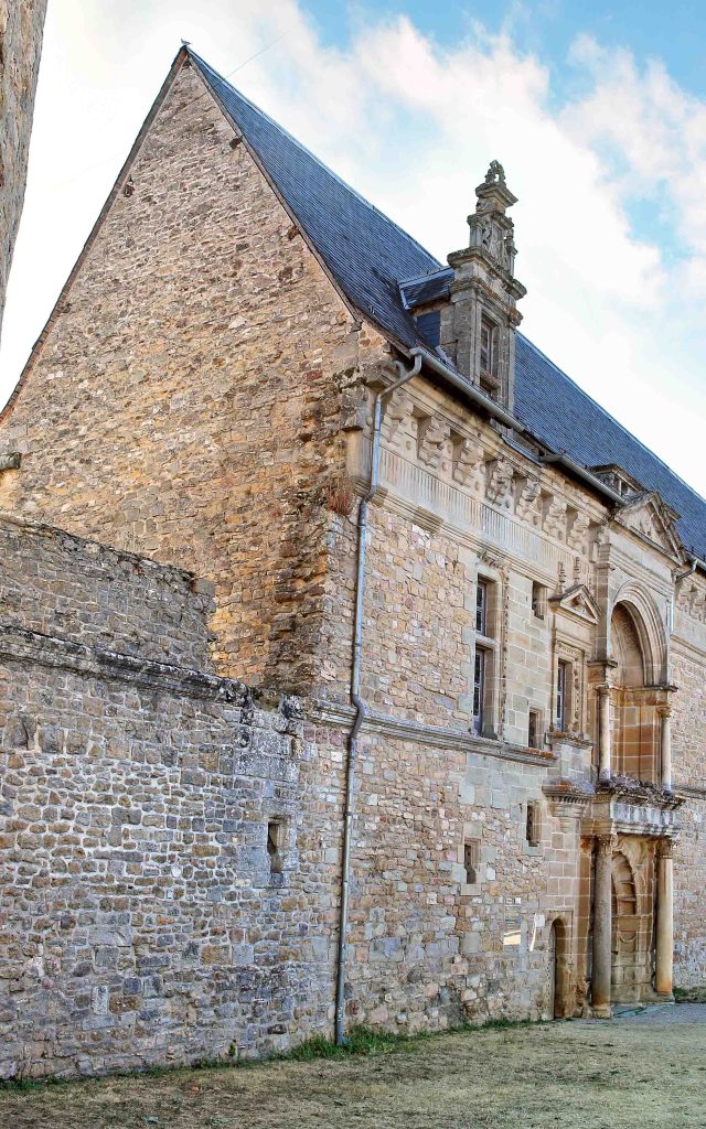 Château Galiot de Genouillac d'Assier