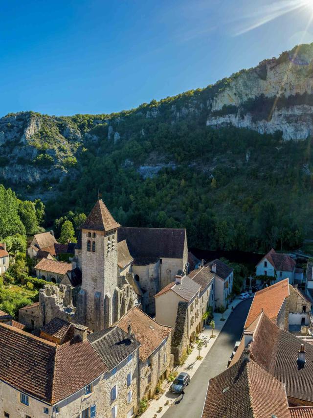 Marcilhac-sur-Célé et les falaises de la vallée du Célé
