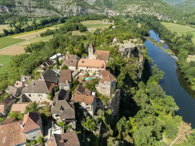 Calvignac and Larnagol in the background