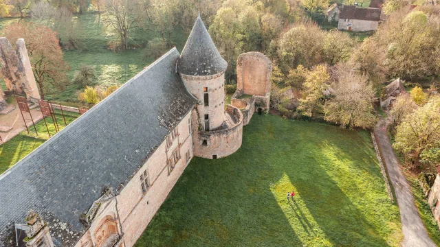 Aerial view of Château d'Assier