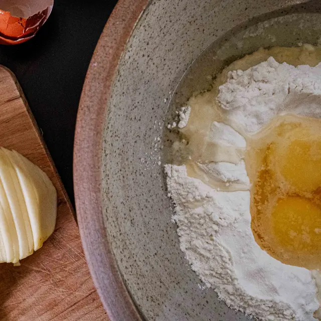 Préparation de la pescajoune aux pommes