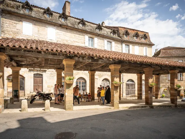 Halle de Lacapelle-Marival