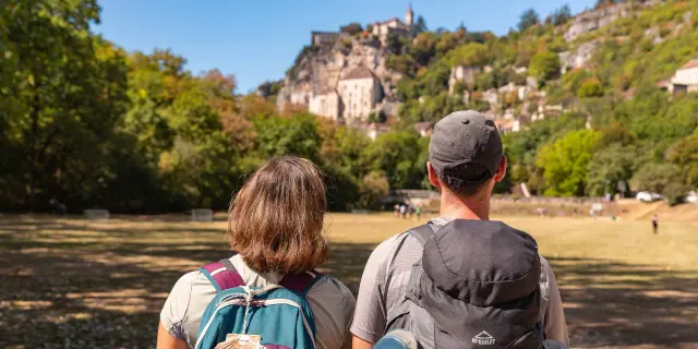 On the GR 6, arrival at Rocamadour