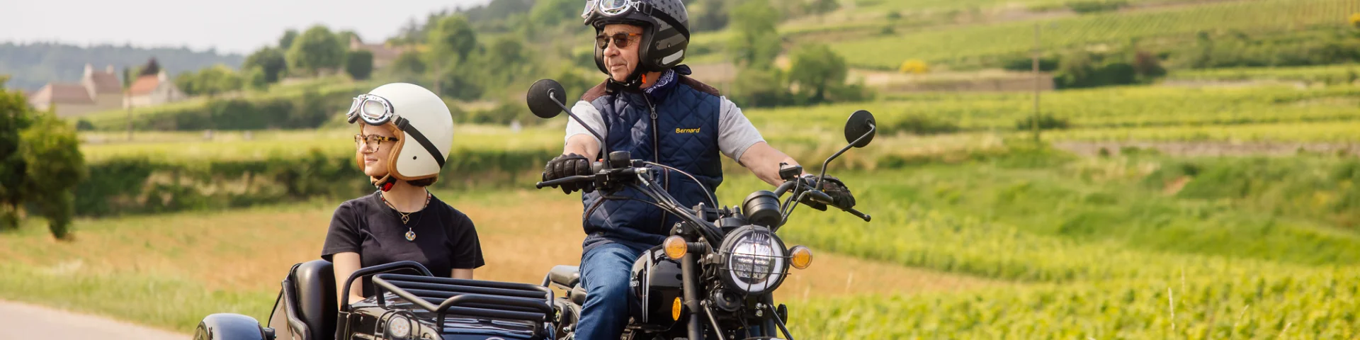Side Car sur la Route des Grands Crus de Bourgogne
