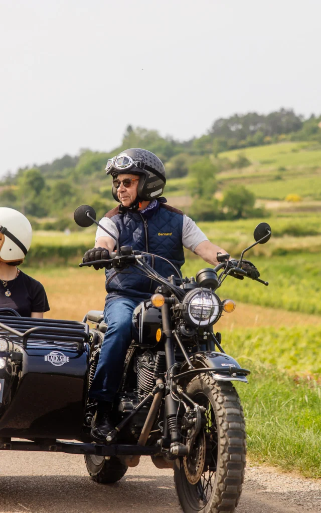 Side Car sur la Route des Grands Crus de Bourgogne