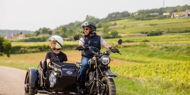 Side Car sur la Route des Grands Crus de Bourgogne