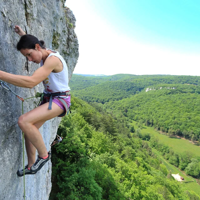 Escalade sur les falaises de Bouilland