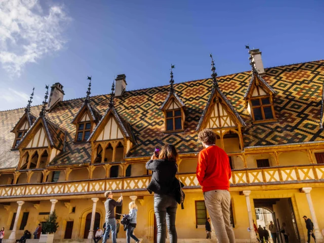 Hôtel-Dieu des Hospices de Beaune - Route des Grands Crus de Bourgogne