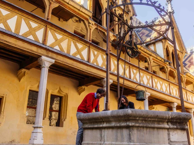 Hôtel-Dieu des Hospices de Beaune - Route des Grands Crus de Bourgogne