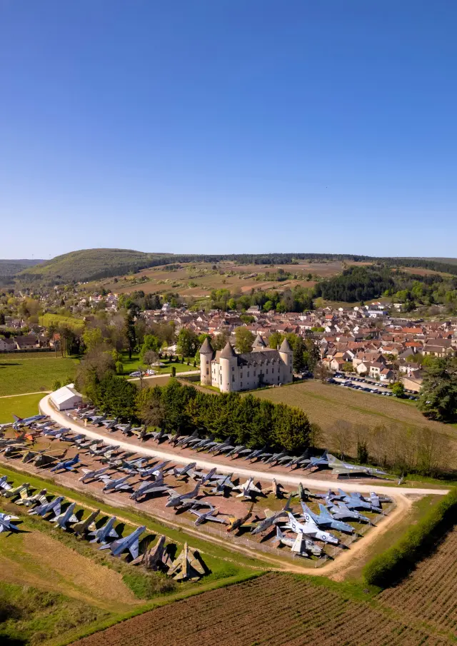Chateau De Savigny Les Beaune - Route des Grands Crus de Bourgogne