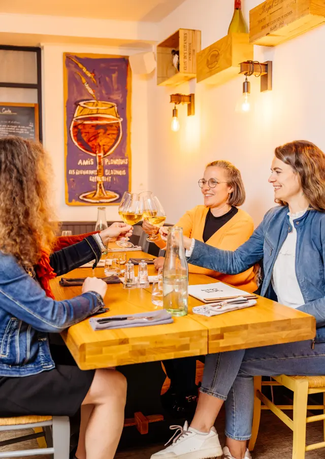 Les Pinardiers - Bar à vins - Route des Grands Crus de Bourgogne