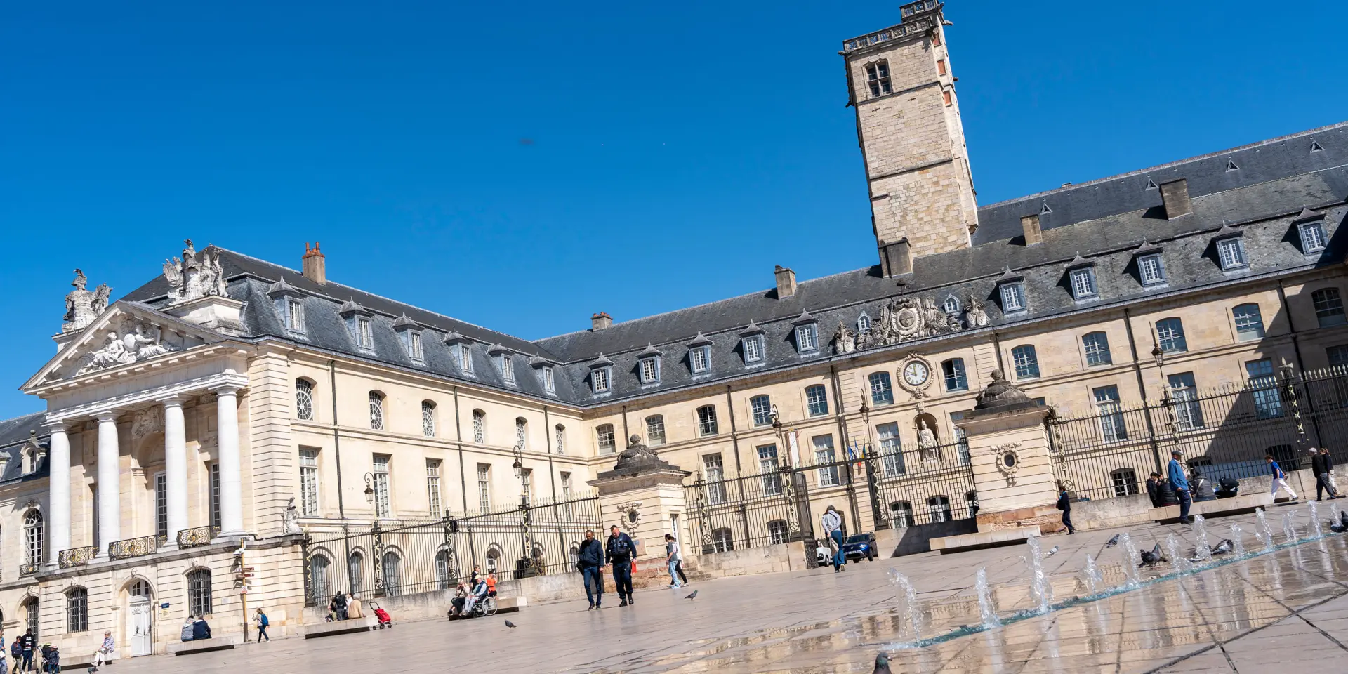 Palais des Ducs, place de la Libération - Centre-ville à Dijon