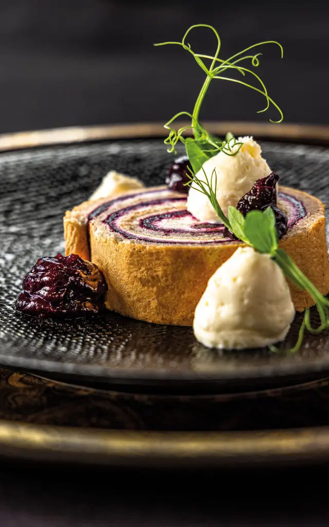 Roule Pain Depice Et Cassis