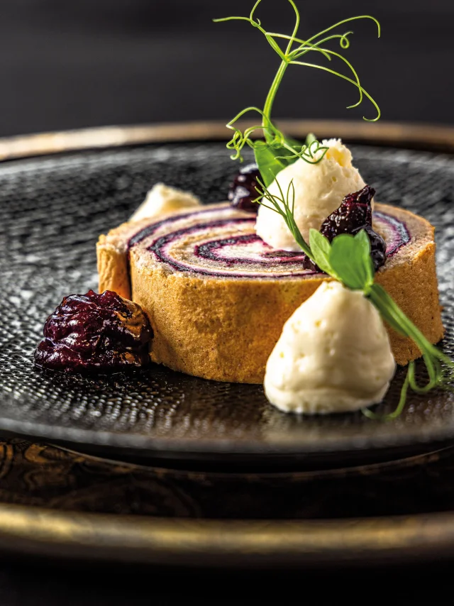 Roule Pain Depice Et Cassis