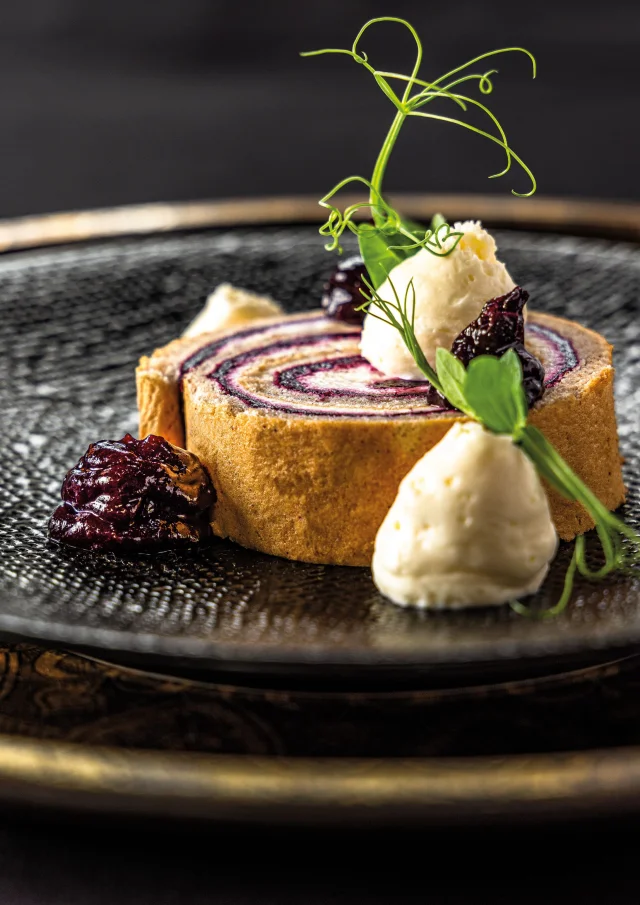 Roule Pain Depice Et Cassis