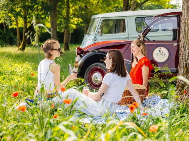 Excursion 2cv - My French Tour - Route des grands Crus de Bourgogne