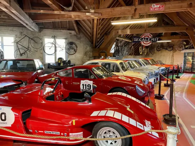 Chateau De Savigny – Musee De La Moto De Laviation Et De La Voiture