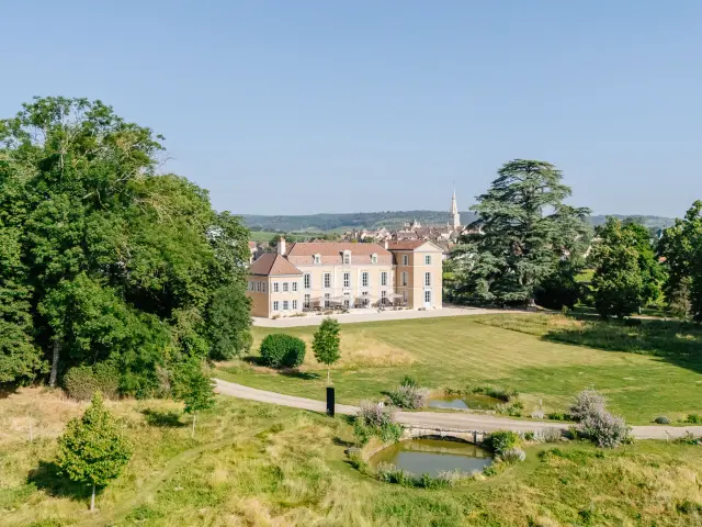 Vue aérienne du Château de Meursault
