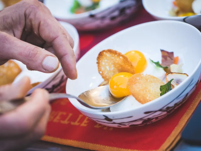 Championnat mondial de l’Œuf en Meurette au château du Clos de Vougeot