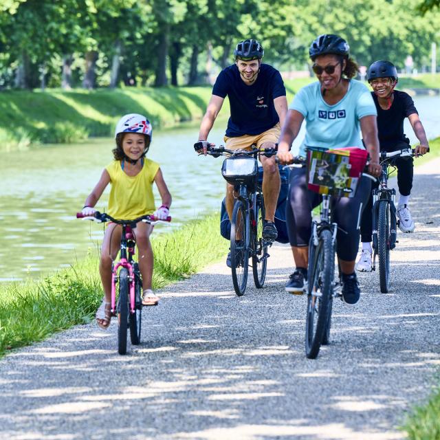 Fahrradtour um den Wasserhang von Montech entlang des Seitenkanals der Garonne.