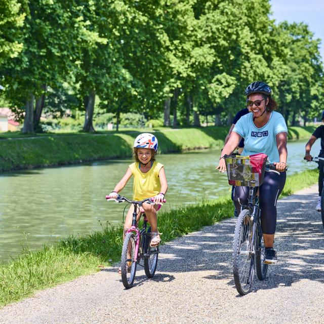 Fahrradtour um den Wasserhang von Montech entlang des Seitenkanals der Garonne.