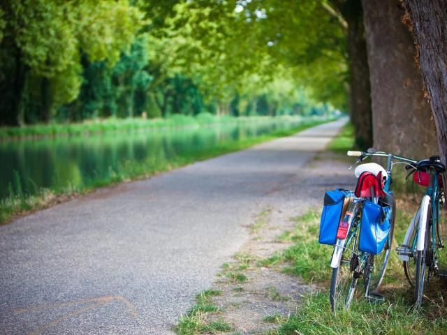 Velos bord de Canal des Deux Mers