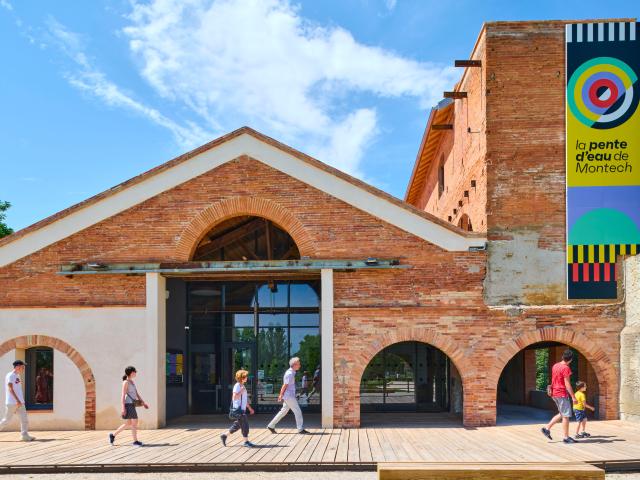 Office de Tourisme et maison de site de la Pente d'eau - Canal latéral à la Garonne
