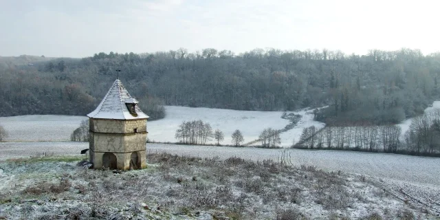 Pigeonnier de Guirot, Castella