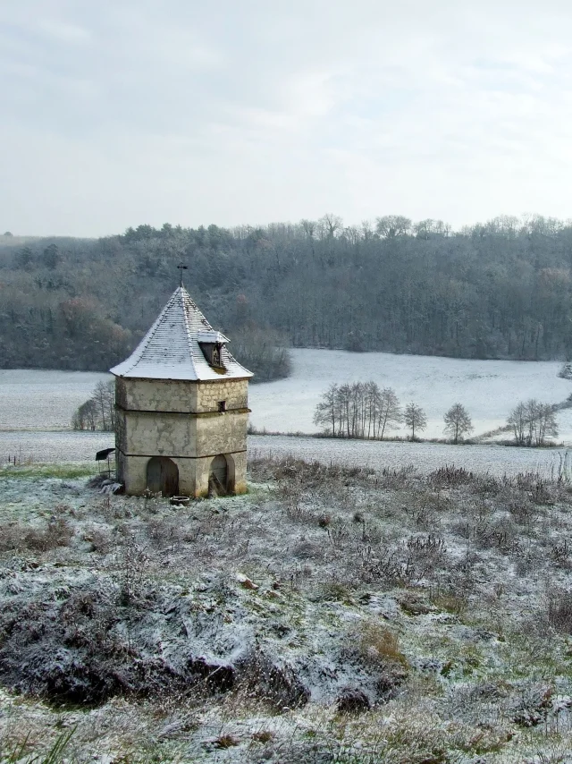 Pigeonnier de Guirot, Castella