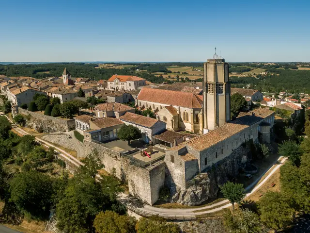Eglise Saint Barthelemy Tournon Dagenais