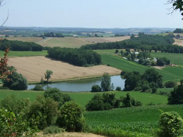 Tombeboeuf Vue Lac
