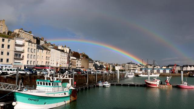 Arc En Ciel Dans Le Port De Peche Credit Otgtm Marie Claude Vergne 35214