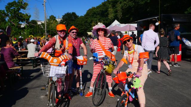 Brigade d'Intervention Rat des Festivals Sorties de Bain