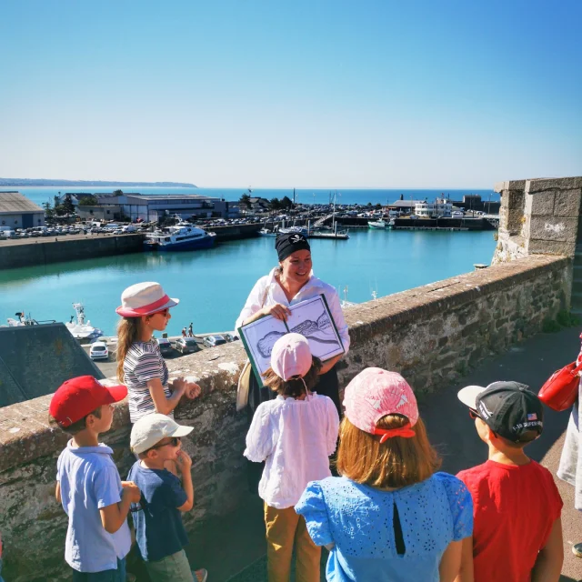Visite Guidee En Ete Pirates Et Corsaires A L'Assaut Des Remparts Credit Otgtm Estelle Cohier 36452 1920px