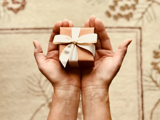 Pexels Kim Stiver 842876