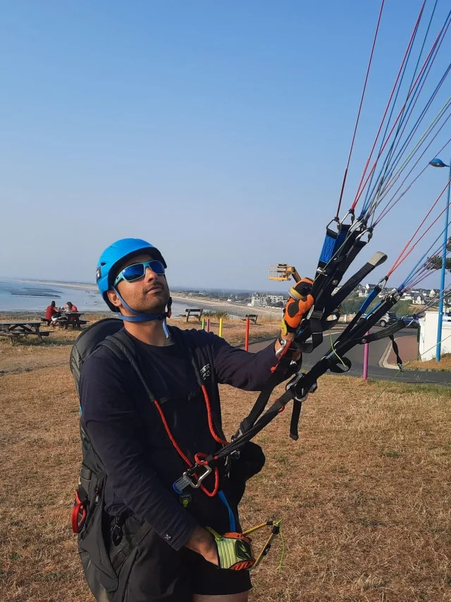 Univers du parapente 100% bord de mer avec Léo