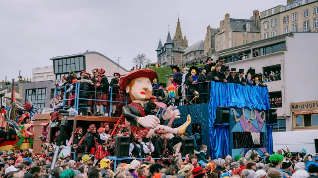 Karneval Von Granville Credit Otgtm Cecile Ballon 36918 1920px 1